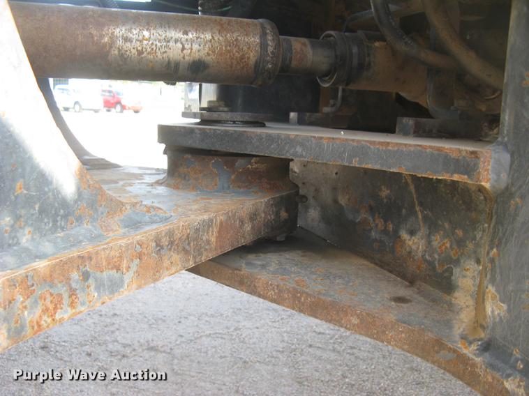 image for item DC1307 2005 Komatsu WA380-5L wheel loader