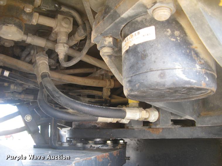 image for item DC1307 2005 Komatsu WA380-5L wheel loader