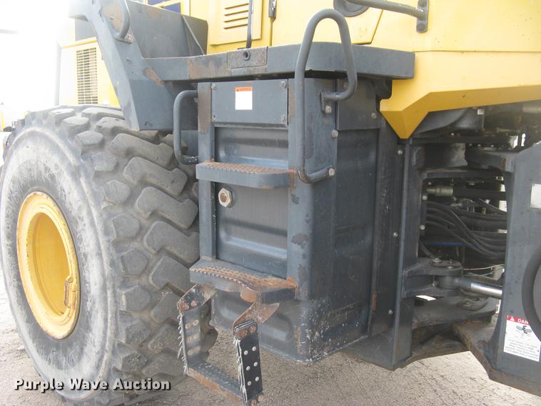 image for item DC1307 2005 Komatsu WA380-5L wheel loader