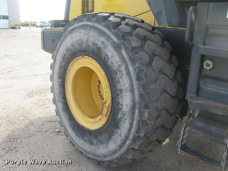 image for item DC1307 2005 Komatsu WA380-5L wheel loader