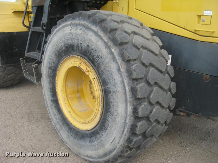 image for item DC1307 2005 Komatsu WA380-5L wheel loader
