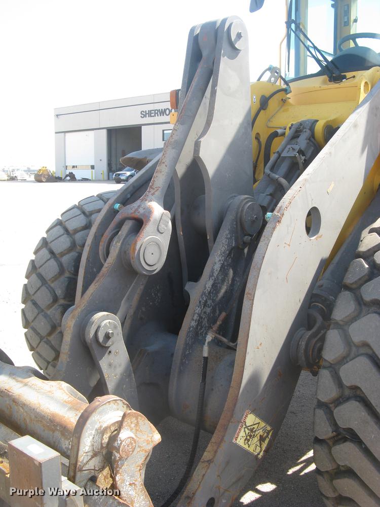 image for item DC1308 2005 Volvo L90E wheel loader