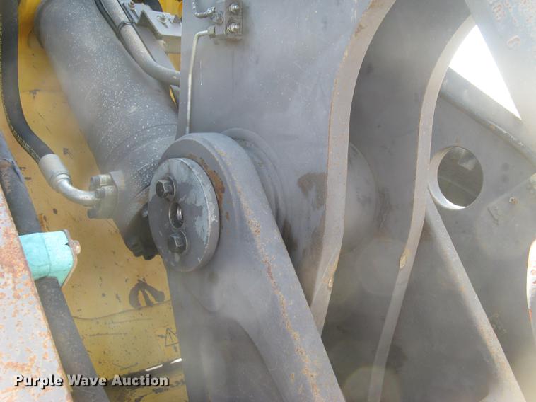 image for item DC1308 2005 Volvo L90E wheel loader