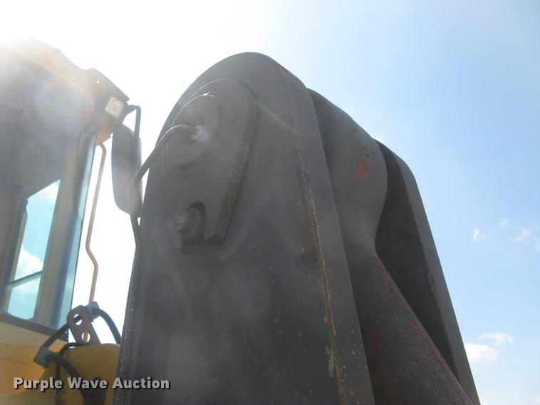 image for item DC1308 2005 Volvo L90E wheel loader