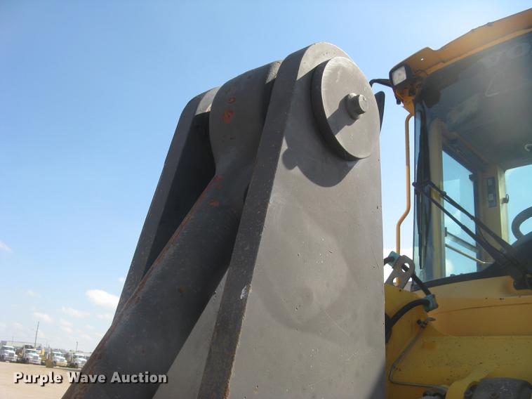 image for item DC1308 2005 Volvo L90E wheel loader