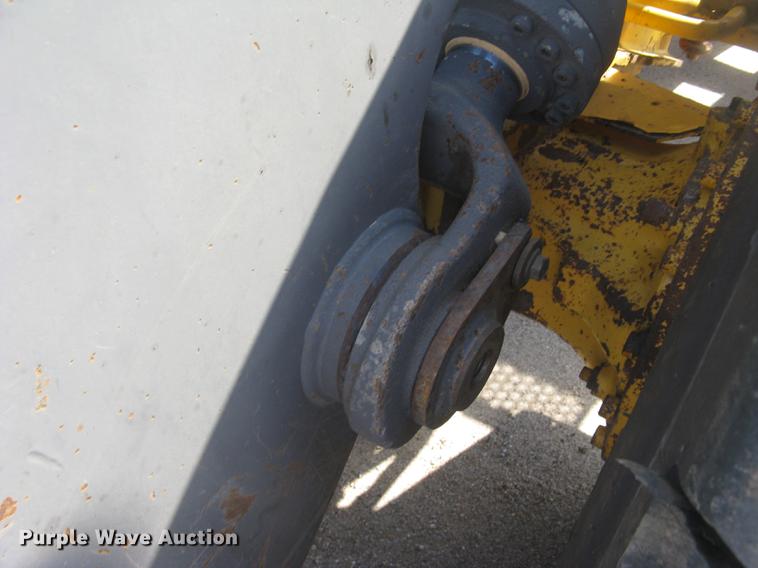 image for item DC1308 2005 Volvo L90E wheel loader