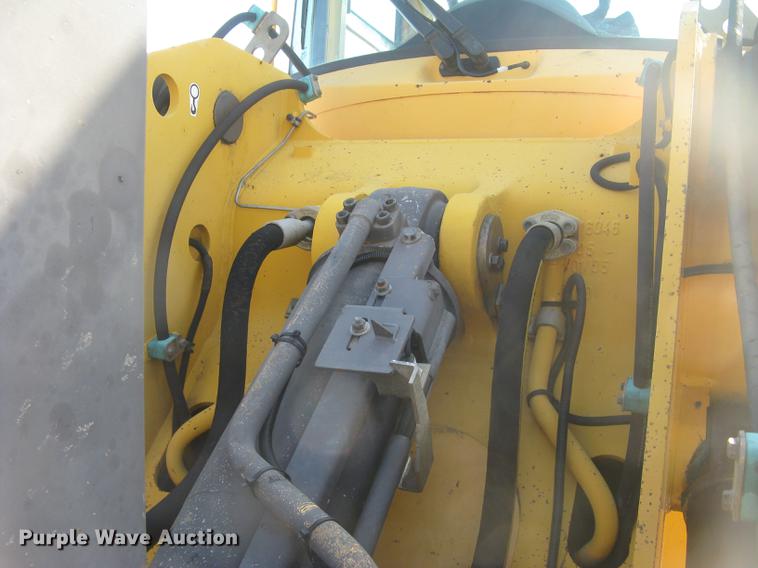 image for item DC1308 2005 Volvo L90E wheel loader