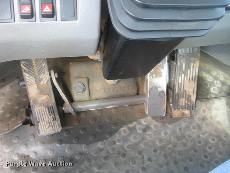 image for item DC1308 2005 Volvo L90E wheel loader