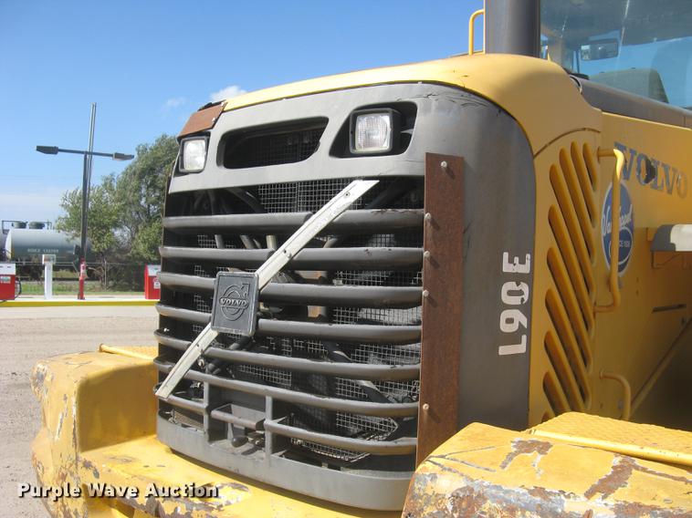image for item DC1308 2005 Volvo L90E wheel loader