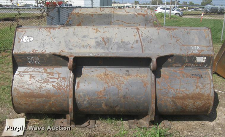 image for item DC1308 2005 Volvo L90E wheel loader