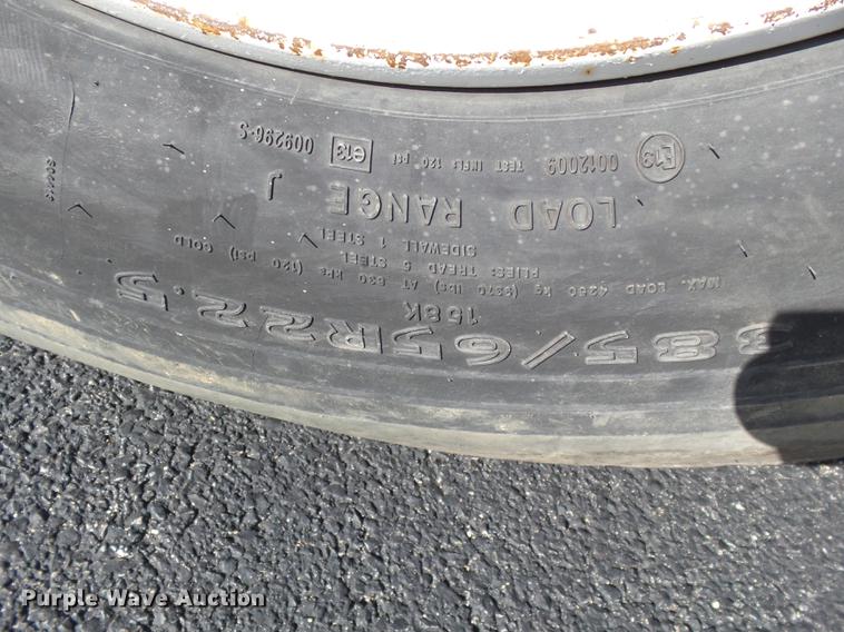 image for item DD2471 2000 Sterling LT9500 crane truck