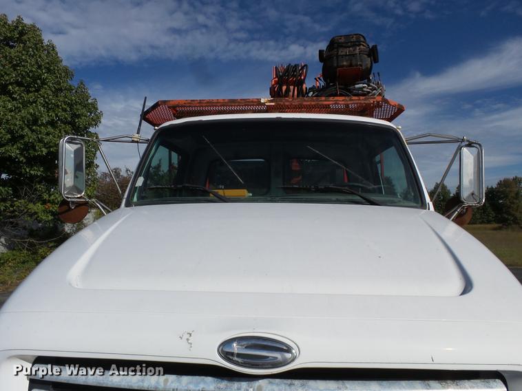 image for item DD2471 2000 Sterling LT9500 crane truck