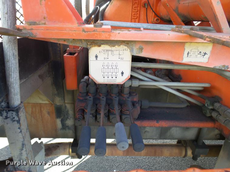 image for item DD2471 2000 Sterling LT9500 crane truck