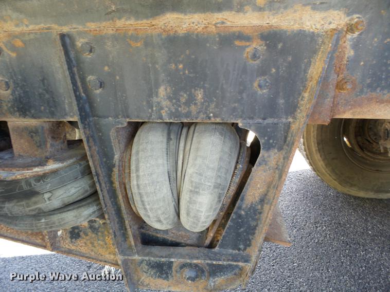 image for item DD2471 2000 Sterling LT9500 crane truck