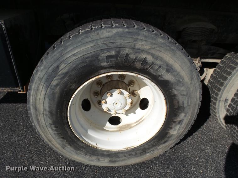 image for item DD2471 2000 Sterling LT9500 crane truck