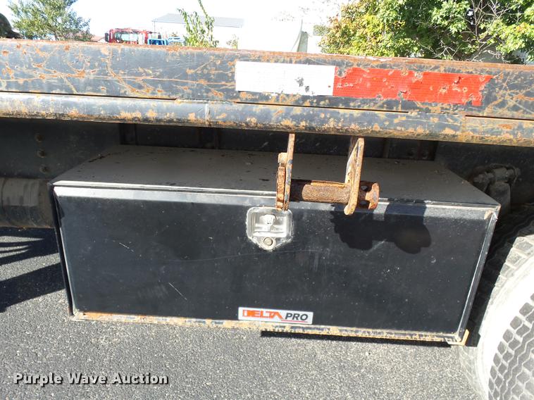 image for item DD2471 2000 Sterling LT9500 crane truck