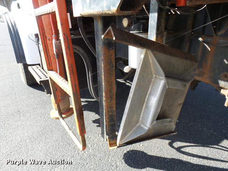 image for item DD2471 2000 Sterling LT9500 crane truck