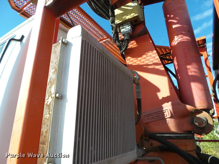 image for item DD2471 2000 Sterling LT9500 crane truck