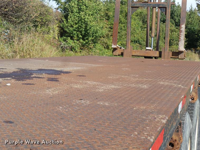 image for item DD2471 2000 Sterling LT9500 crane truck