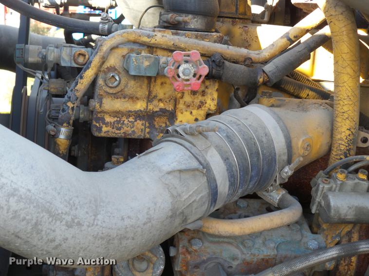 image for item DD2471 2000 Sterling LT9500 crane truck