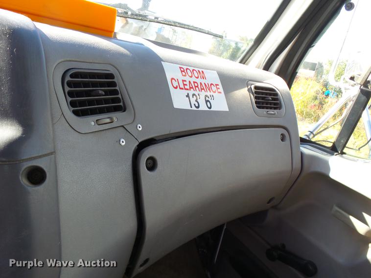 image for item DD2471 2000 Sterling LT9500 crane truck