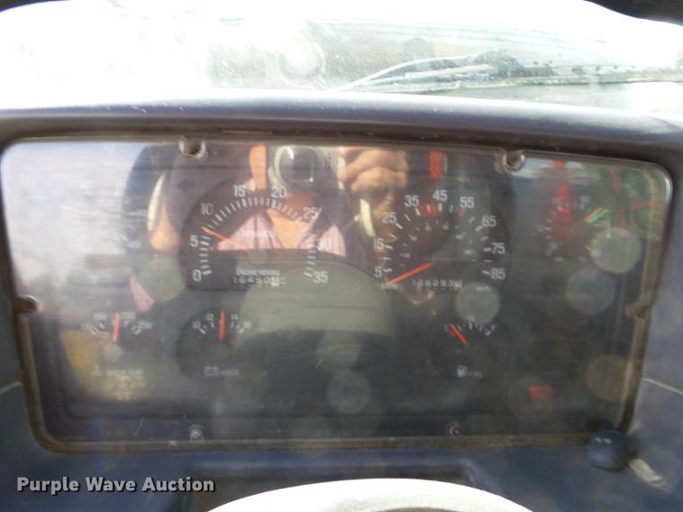 image for item DD2471 2000 Sterling LT9500 crane truck