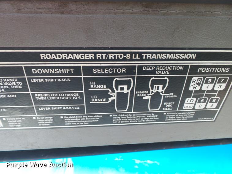 image for item DD2471 2000 Sterling LT9500 crane truck