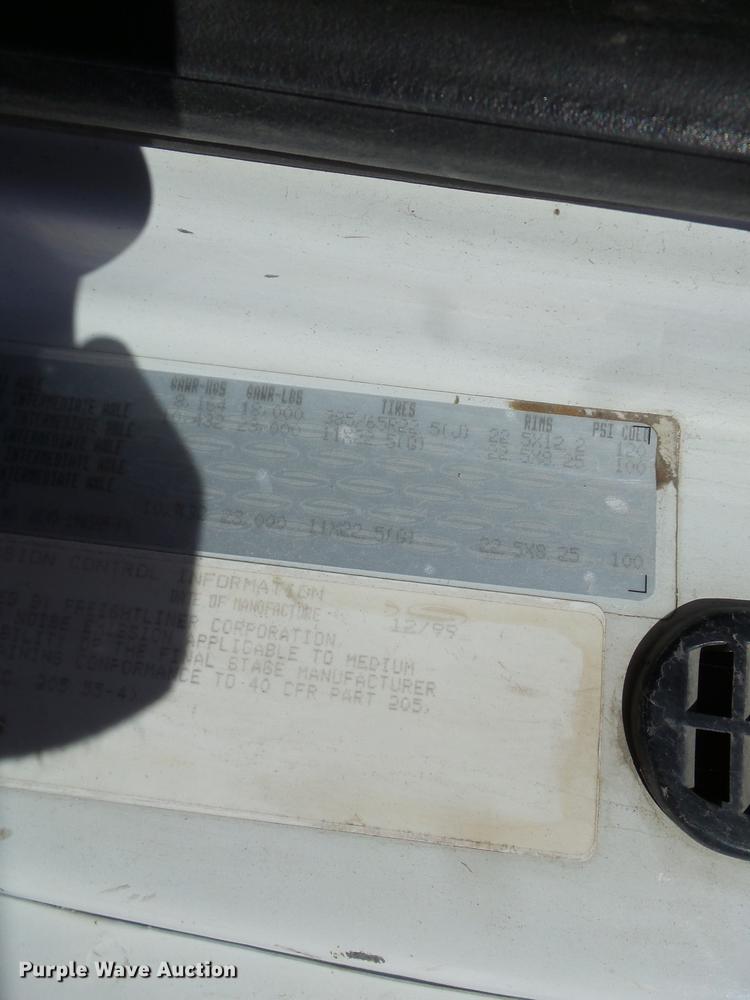 image for item DD2471 2000 Sterling LT9500 crane truck