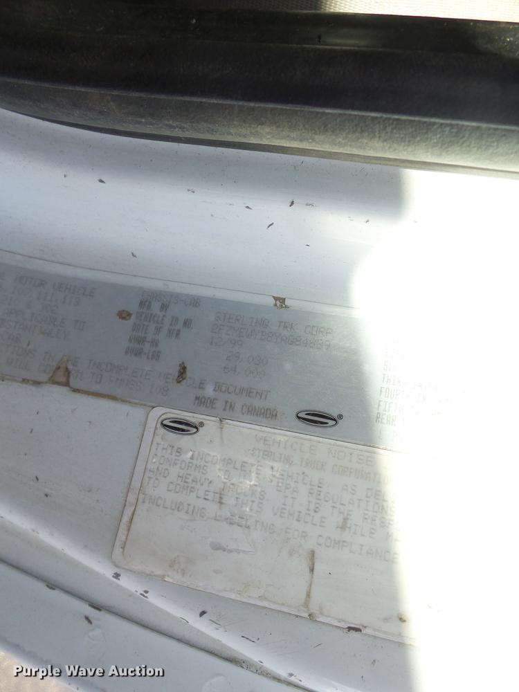 image for item DD2471 2000 Sterling LT9500 crane truck