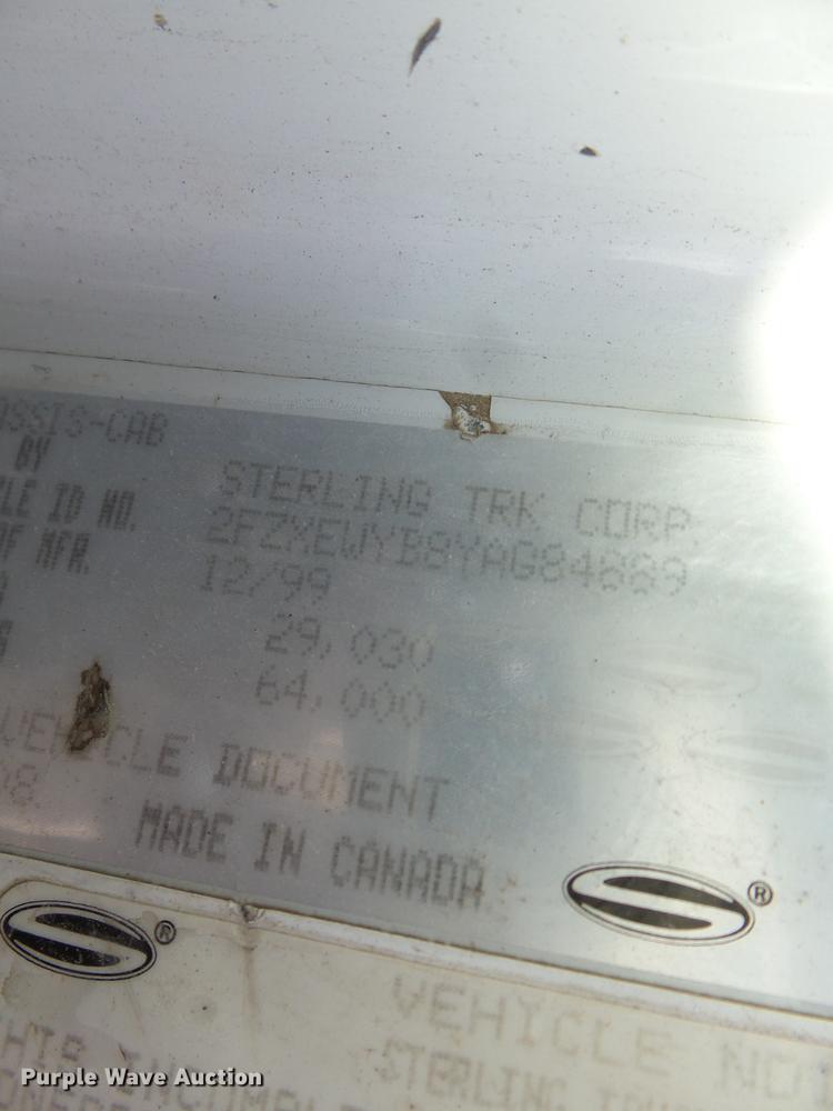 image for item DD2471 2000 Sterling LT9500 crane truck