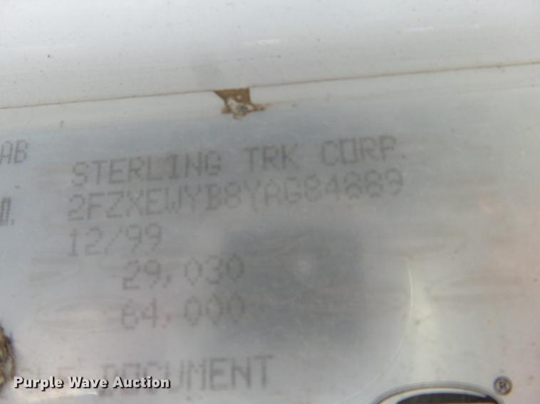 image for item DD2471 2000 Sterling LT9500 crane truck