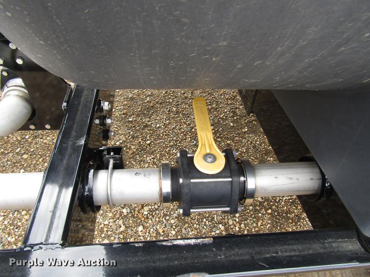 image for item DD4351 Tank trailer