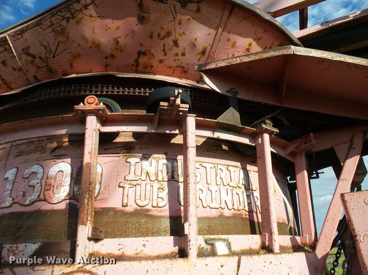 image for item DD5932 1996 Morbark 1300 tub grinder