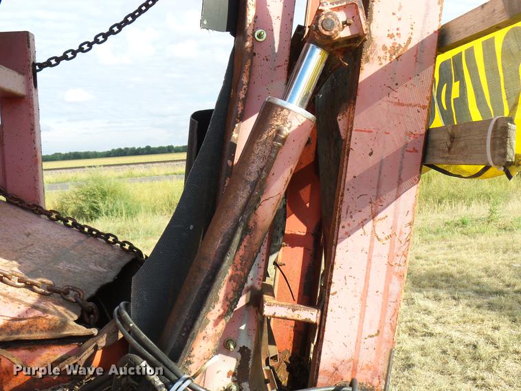 image for item DD5932 1996 Morbark 1300 tub grinder