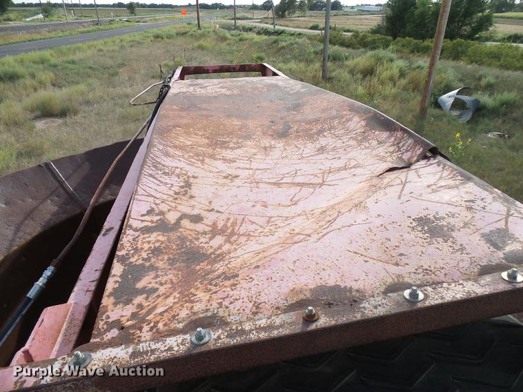 image for item DD5932 1996 Morbark 1300 tub grinder