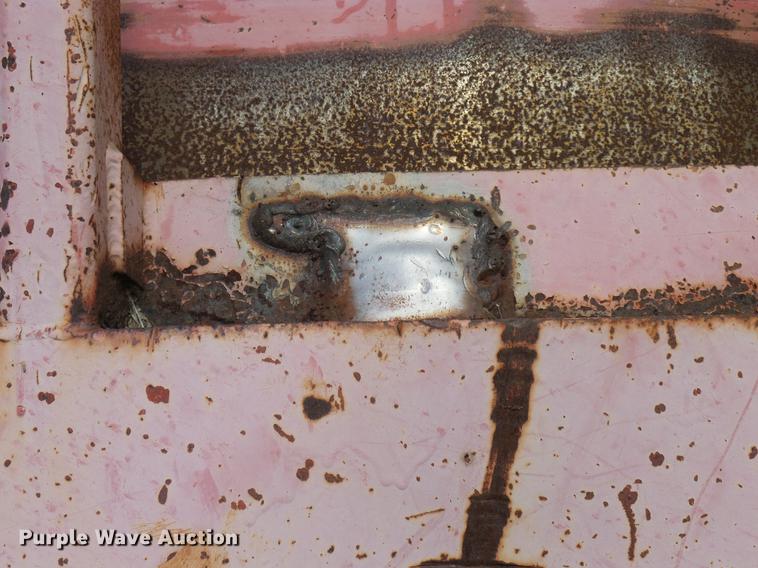 image for item DD5932 1996 Morbark 1300 tub grinder