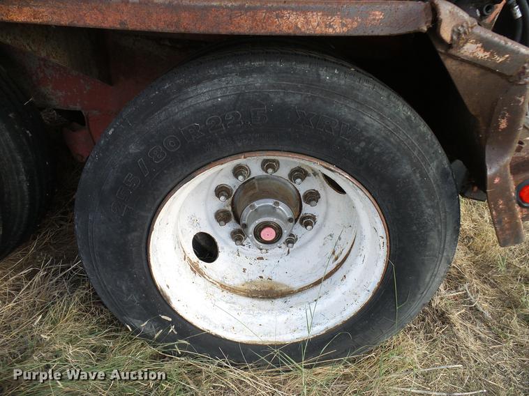 image for item DD5932 1996 Morbark 1300 tub grinder