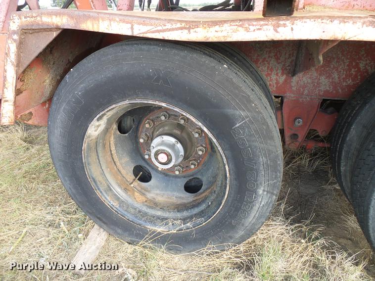 image for item DD5932 1996 Morbark 1300 tub grinder