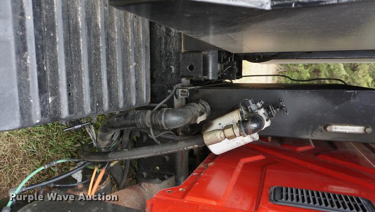 image for item DD6605 2003 International 7400 dump truck