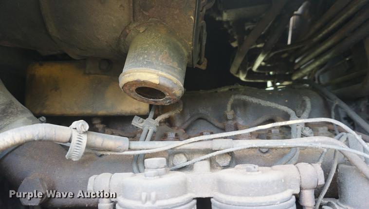 image for item DD6627 International 260A backhoe