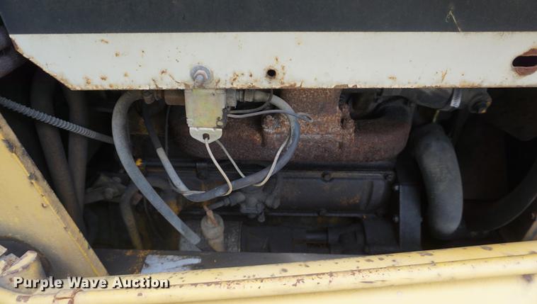 image for item DD6627 International 260A backhoe