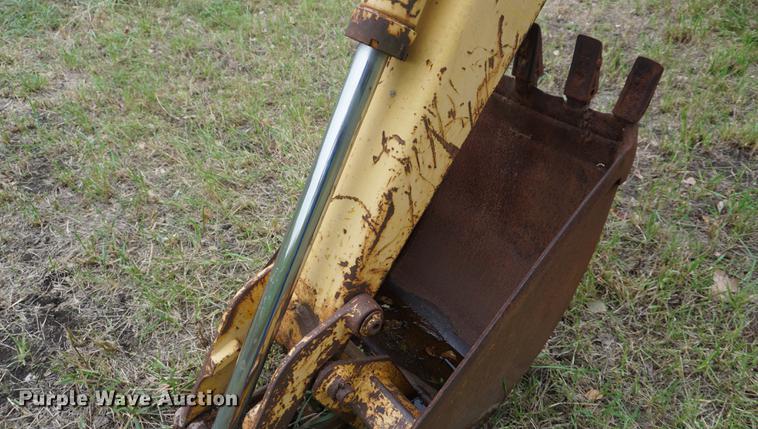 image for item DD6627 International 260A backhoe
