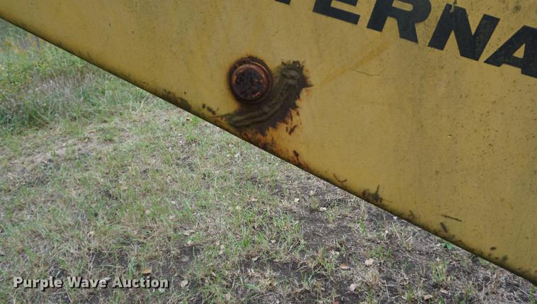 image for item DD6627 International 260A backhoe