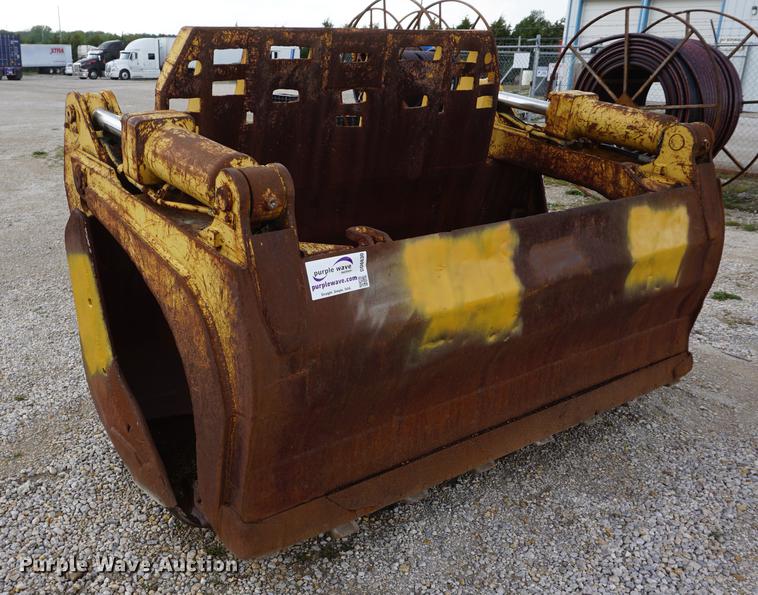 image for item DD6630 Caterpillar grapple bucket