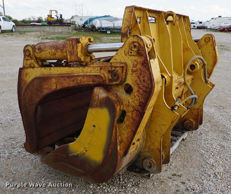 image for item DD6630 Caterpillar grapple bucket