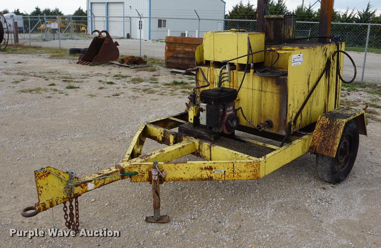 image for item DD6631 LeeBoy asphalt tack wagon