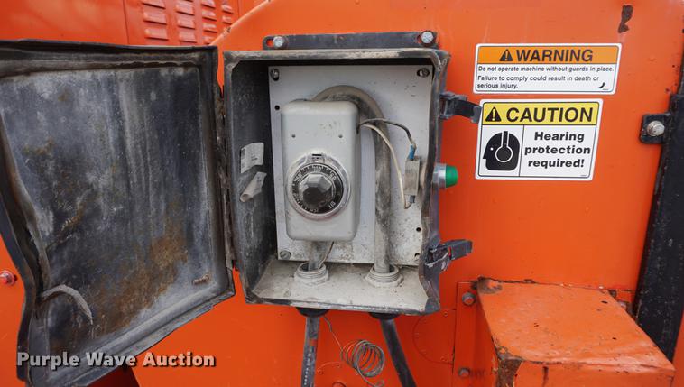 image for item DD6632 2008 Crafco Magnum spray injection patcher