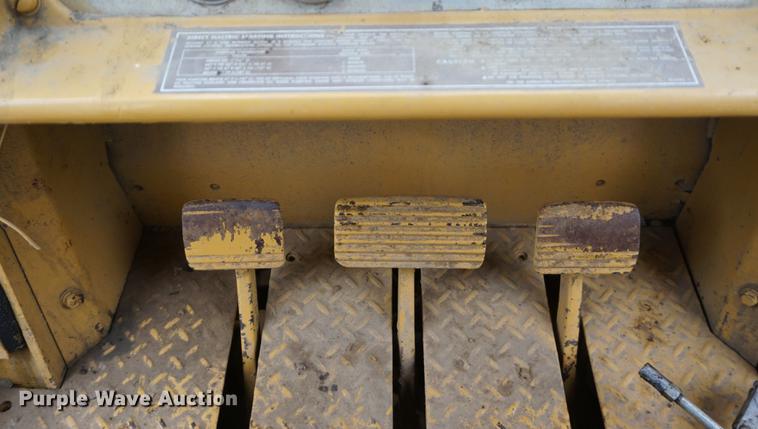 image for item DD6643 1974 Caterpillar 955L track loader