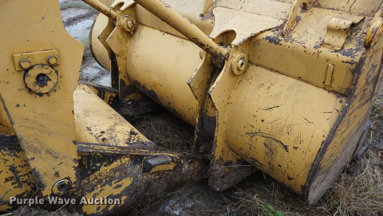 image for item DD6643 1974 Caterpillar 955L track loader