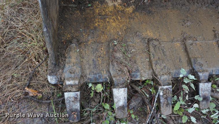 image for item DD6643 1974 Caterpillar 955L track loader